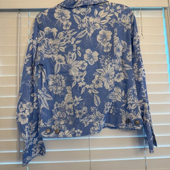 NWT C&C California Blue & White Button Up Jacket (Size: M) - Picture 3 of 4